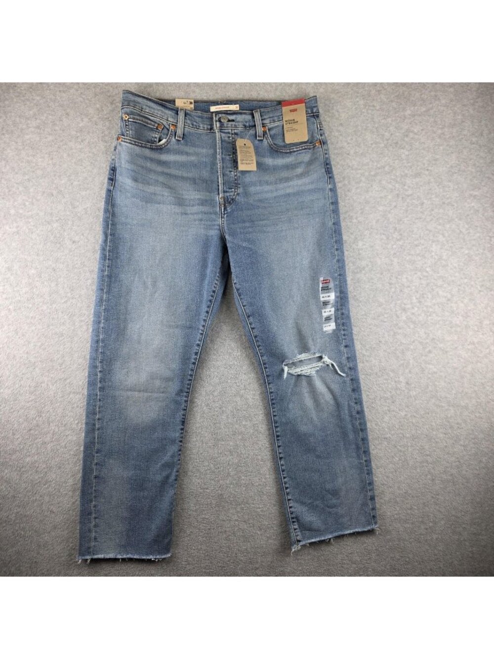 Levi’s Wedgie Straight Jeans Womens 32x28 Light Wash High Rise Button Fly NWT
